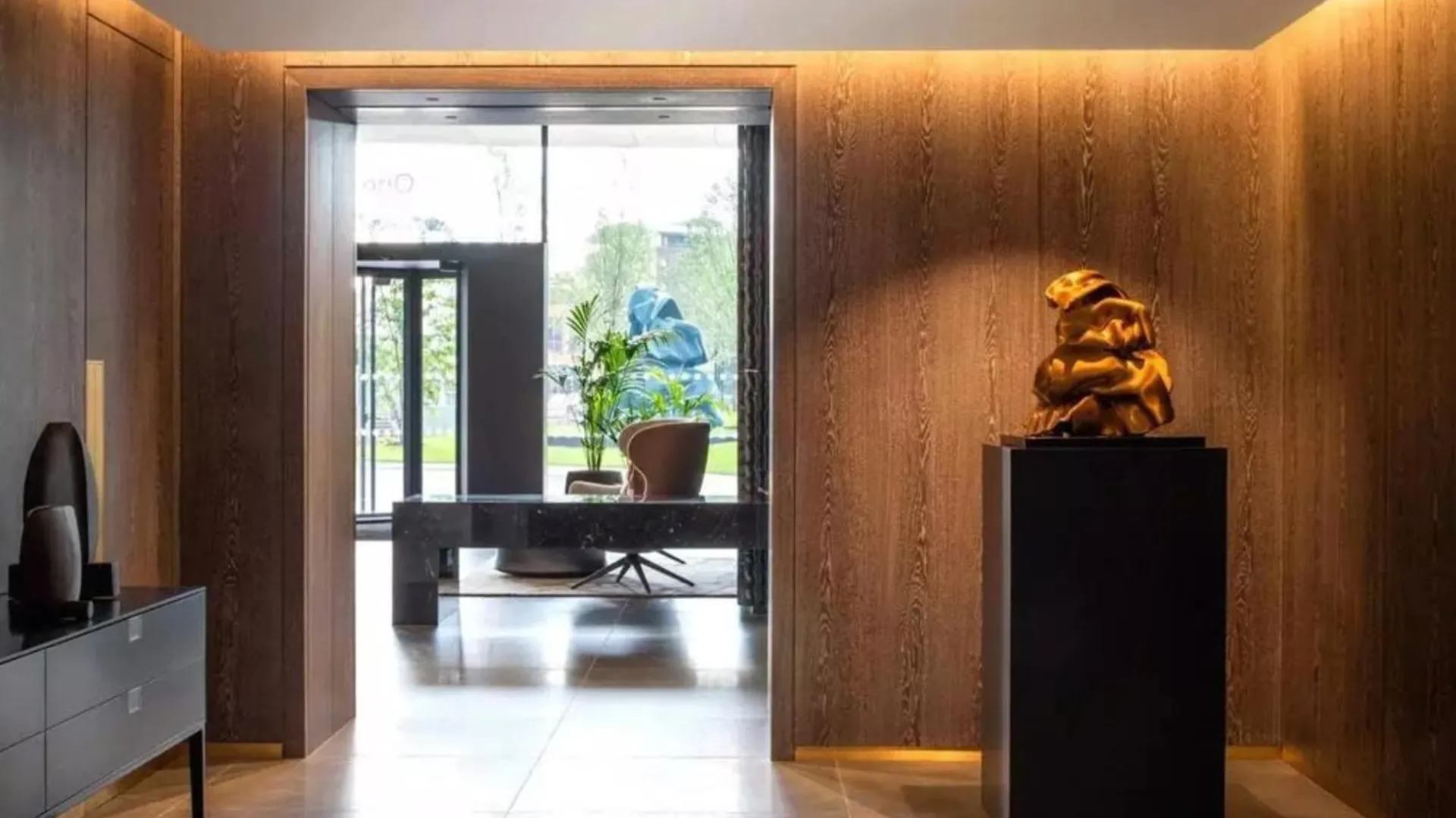 Отель Two Bedrooms Penthouse One Park Drive, Canary Wharf Лондон